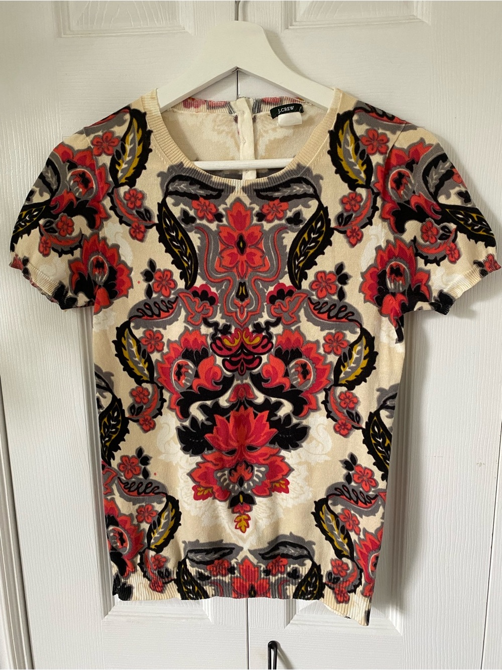 J. Crew Cream Short Sleeve Knit Sweater Fall Red Floral Motif Size Small